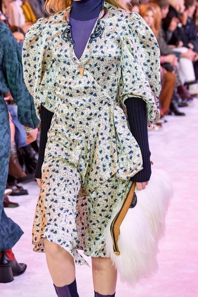 Look 128